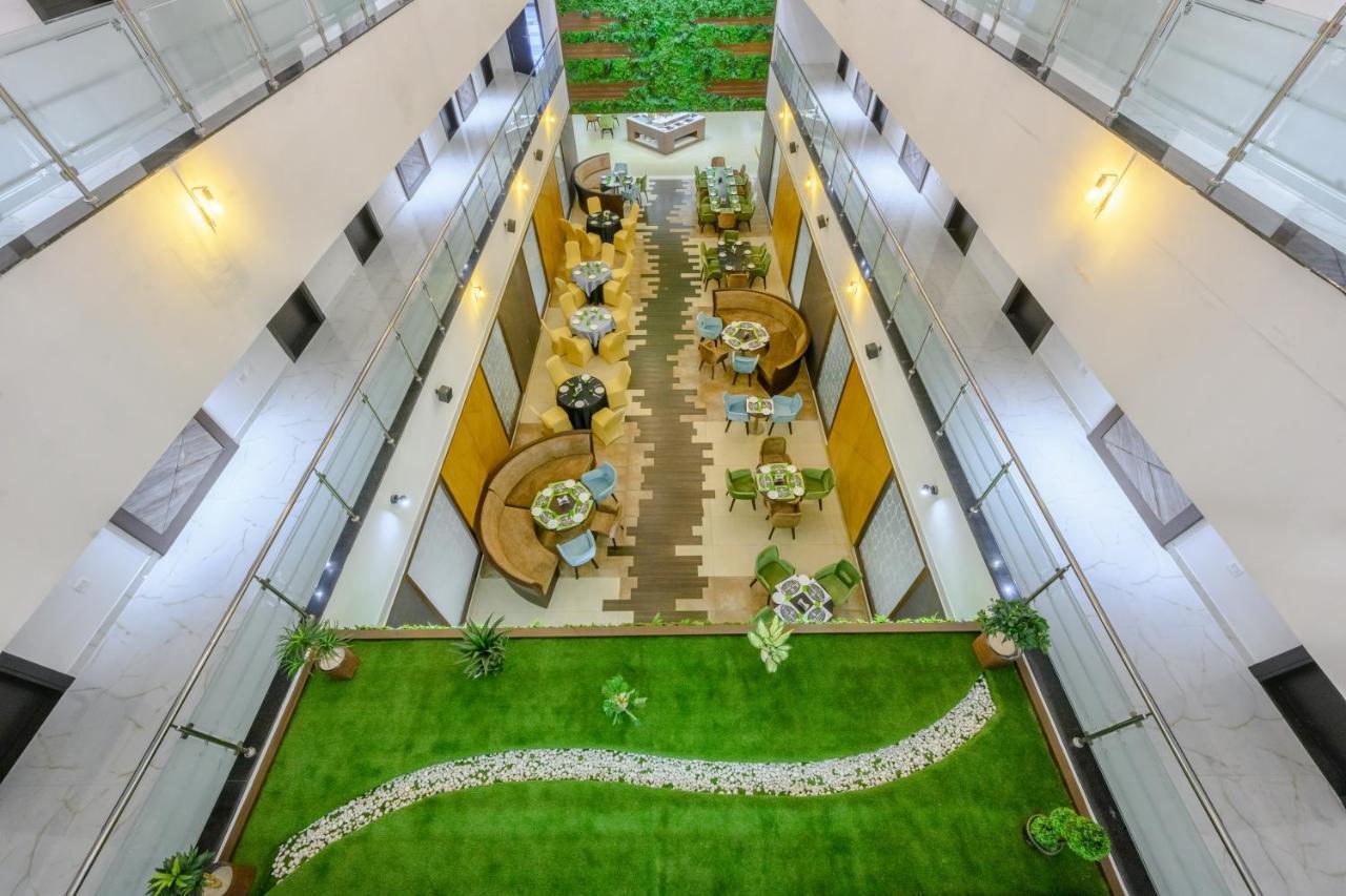 Essentia Manipal Inn Udupi Buitenkant foto